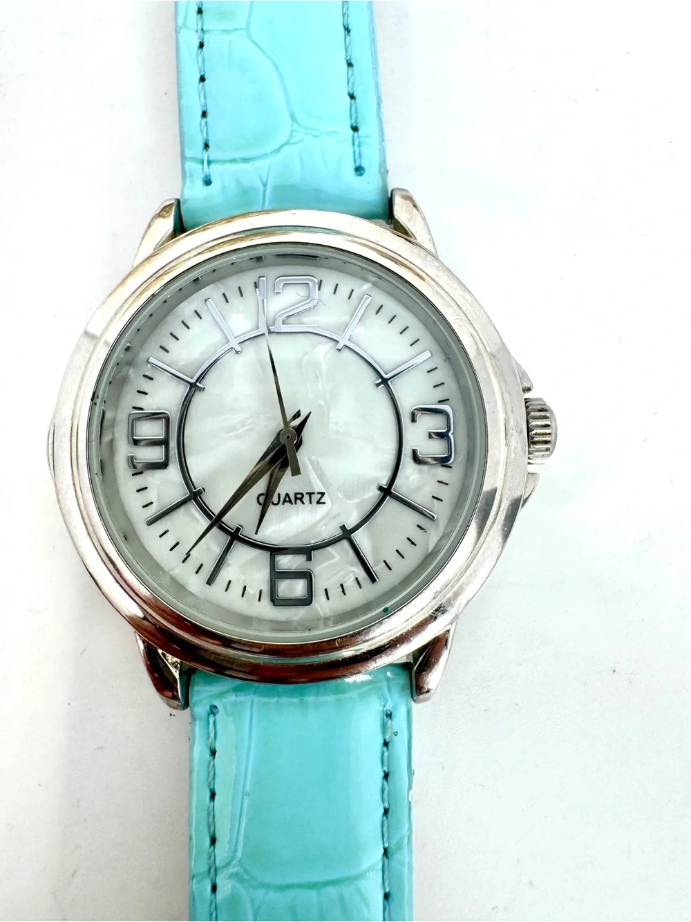 Avon Analog Quartz Women's Watch - New Battery